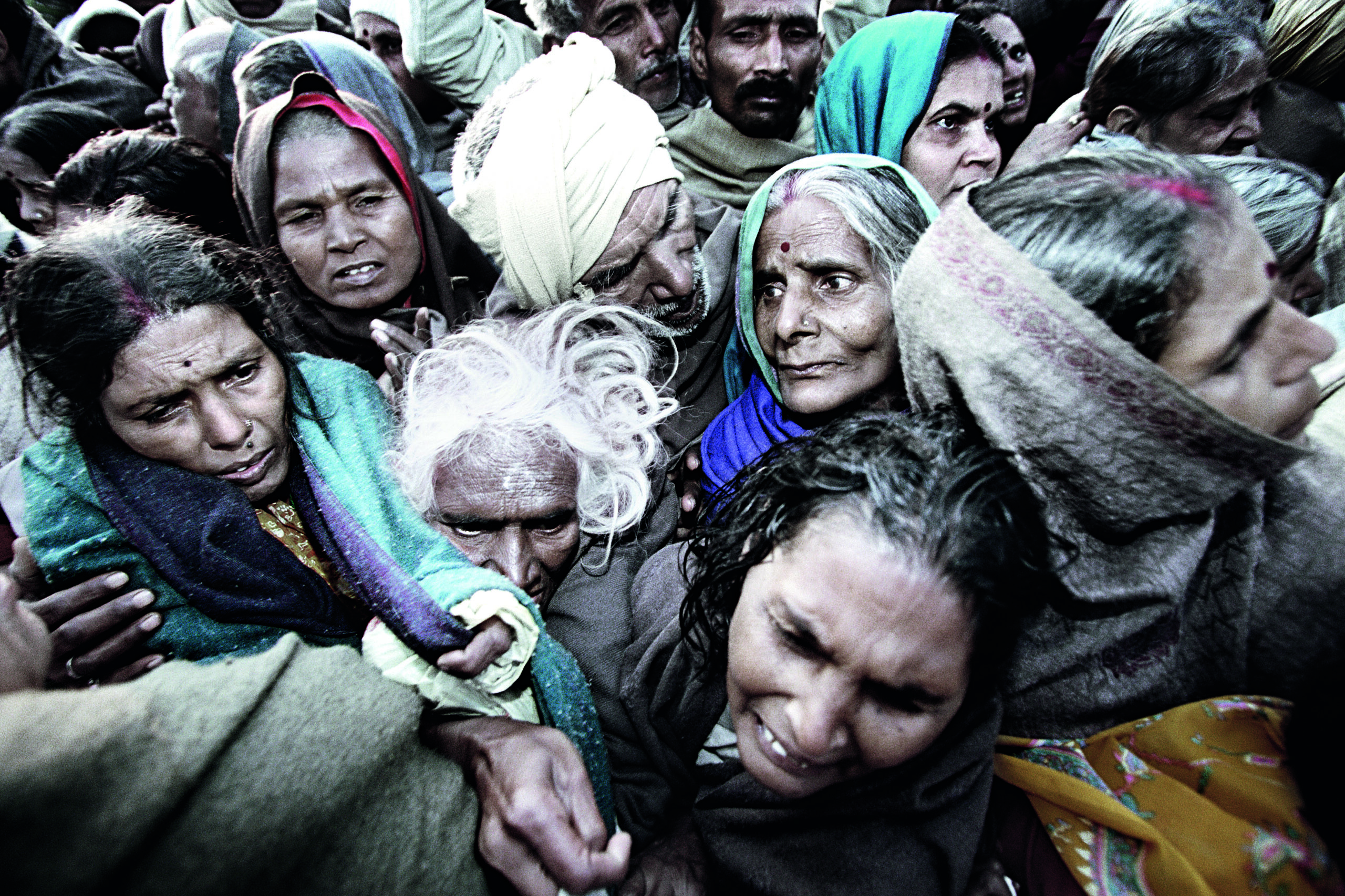 The Flow of Life | Hannes Schmid | India | Photography